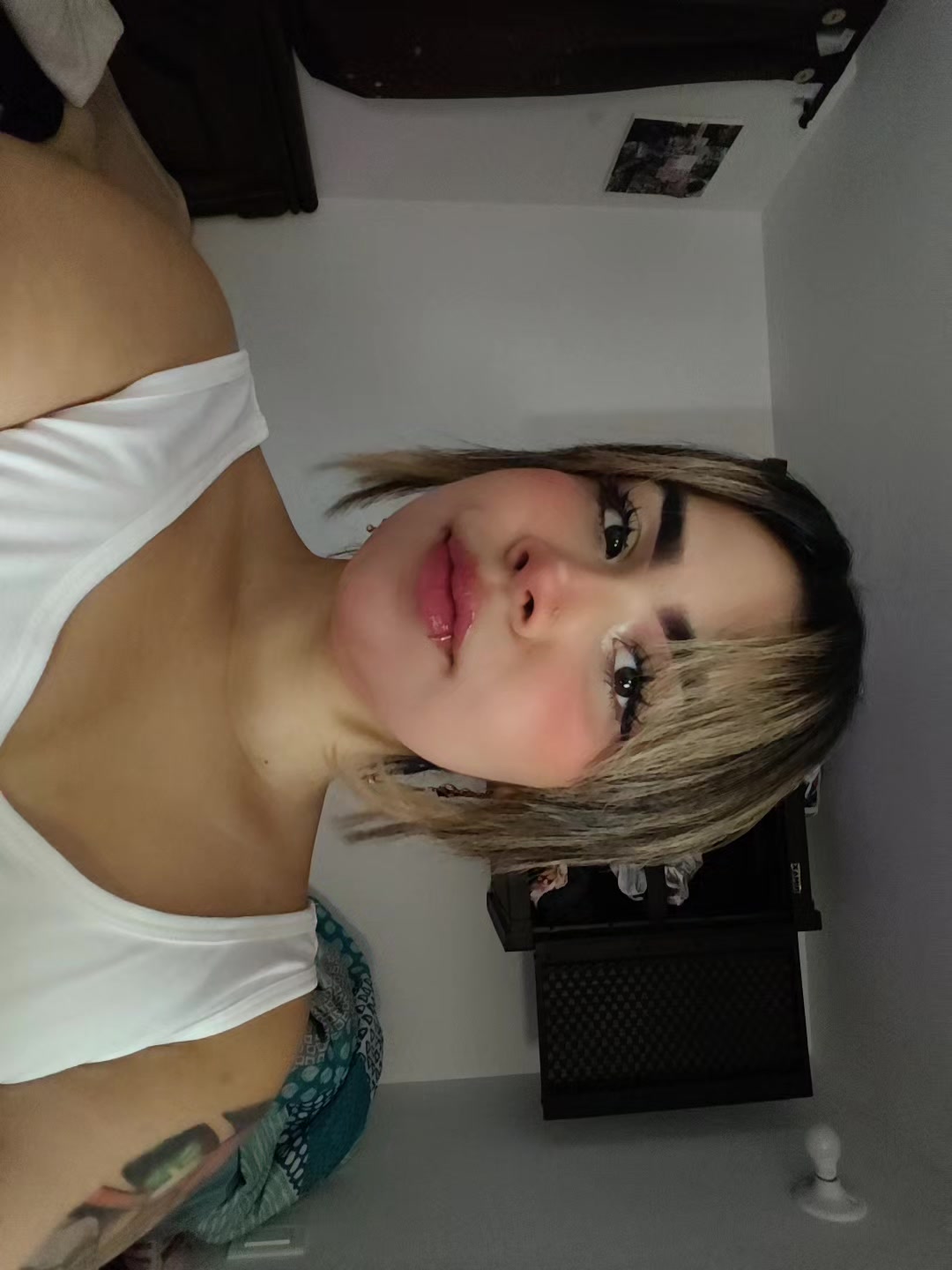 @Nianoesnia