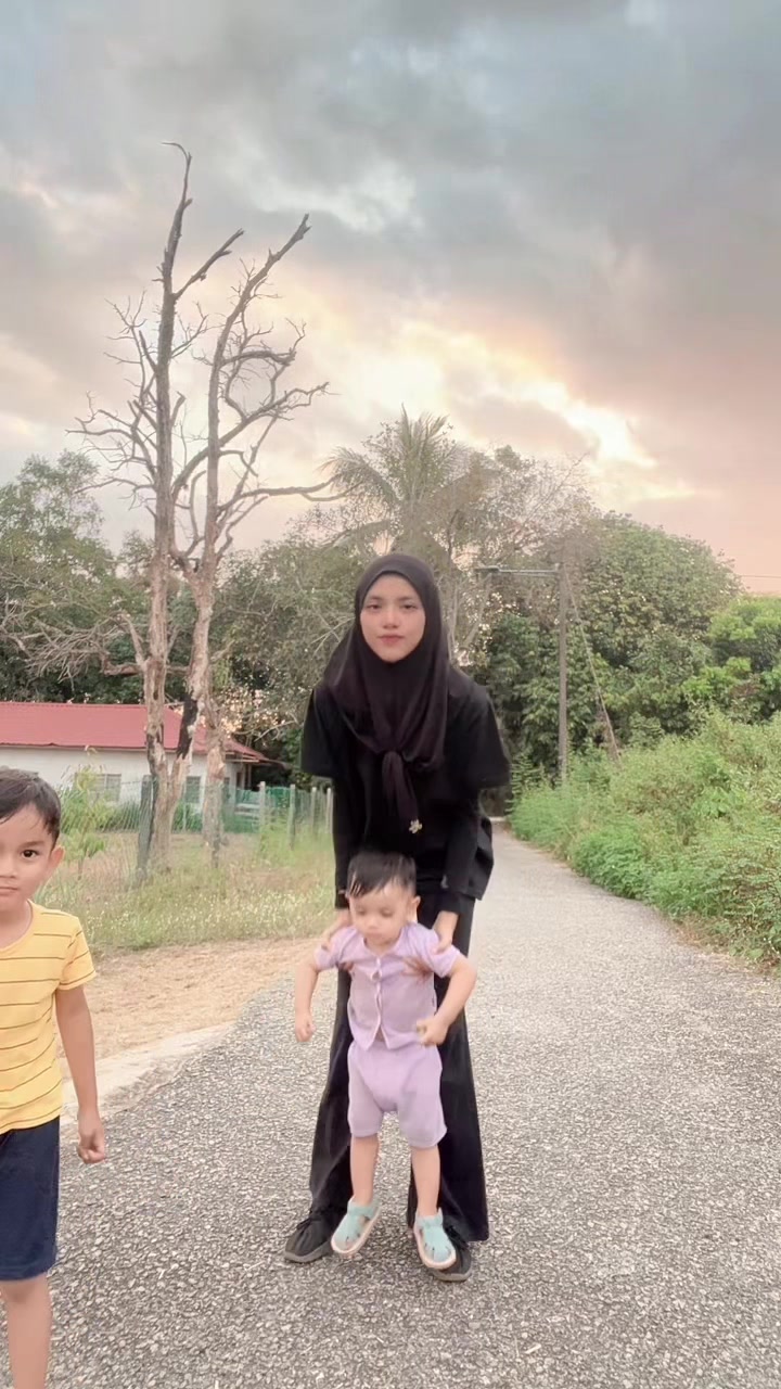 @ayuni naser