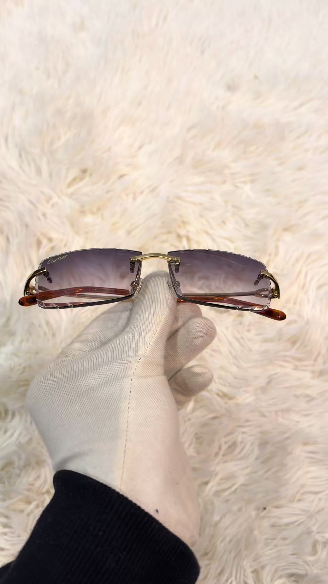 @LuxuryReps