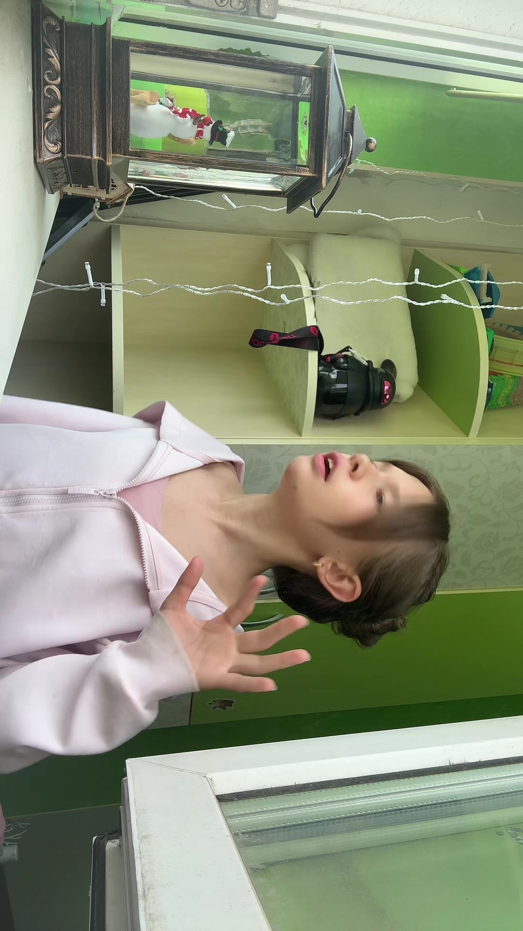 @Тгк: просто брюнетка 🪽