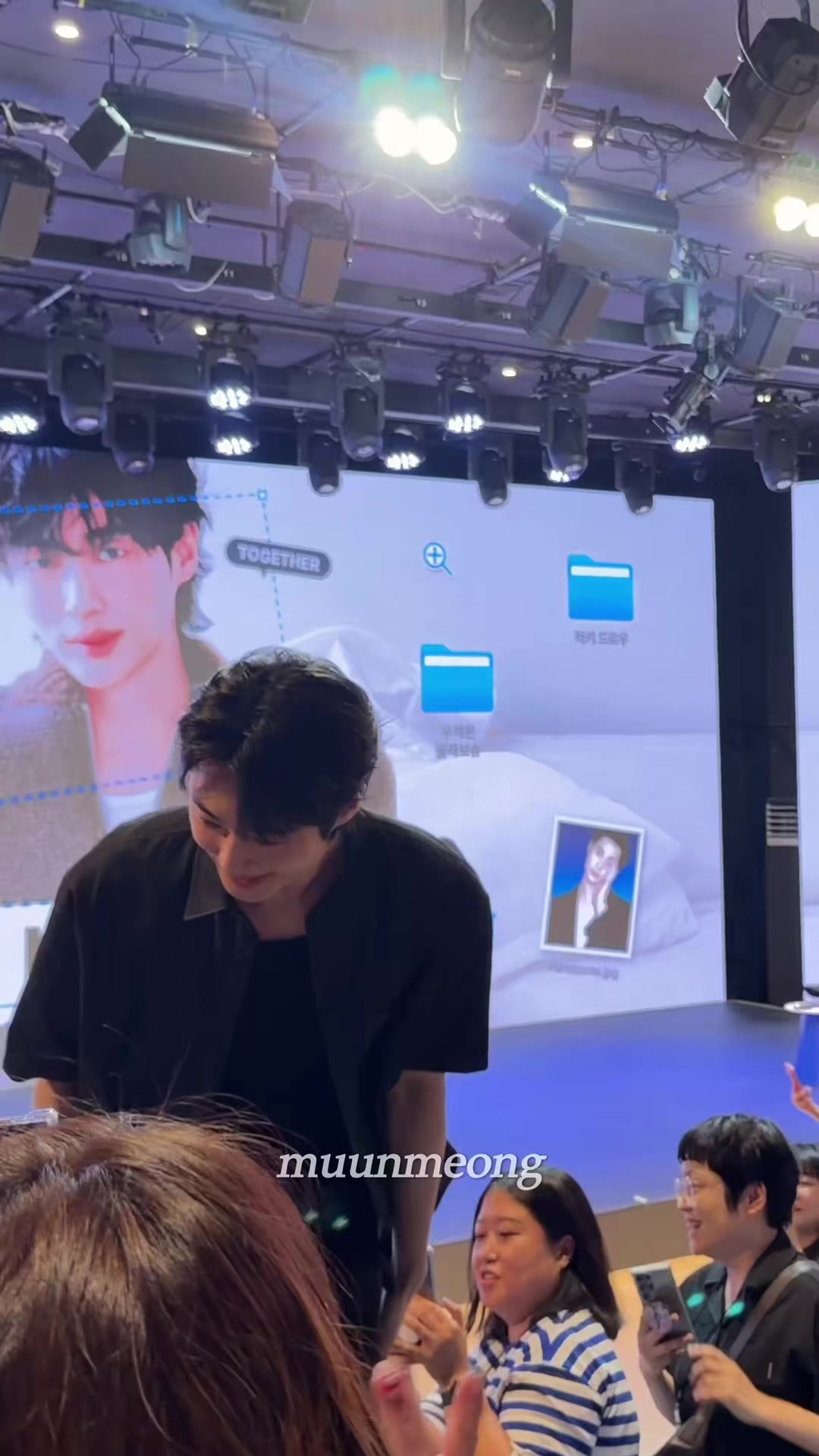 @wooseok