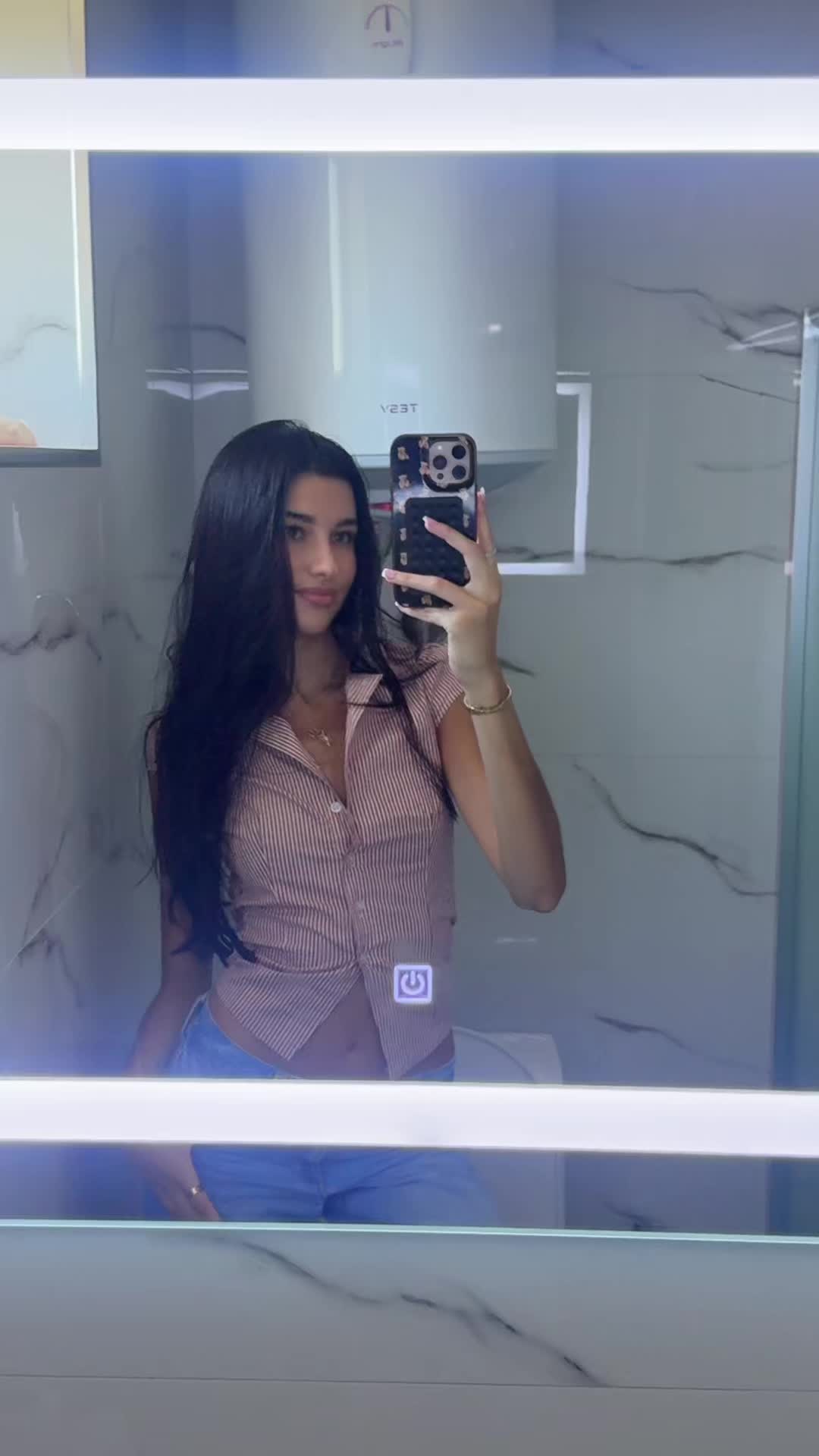 @Valentina