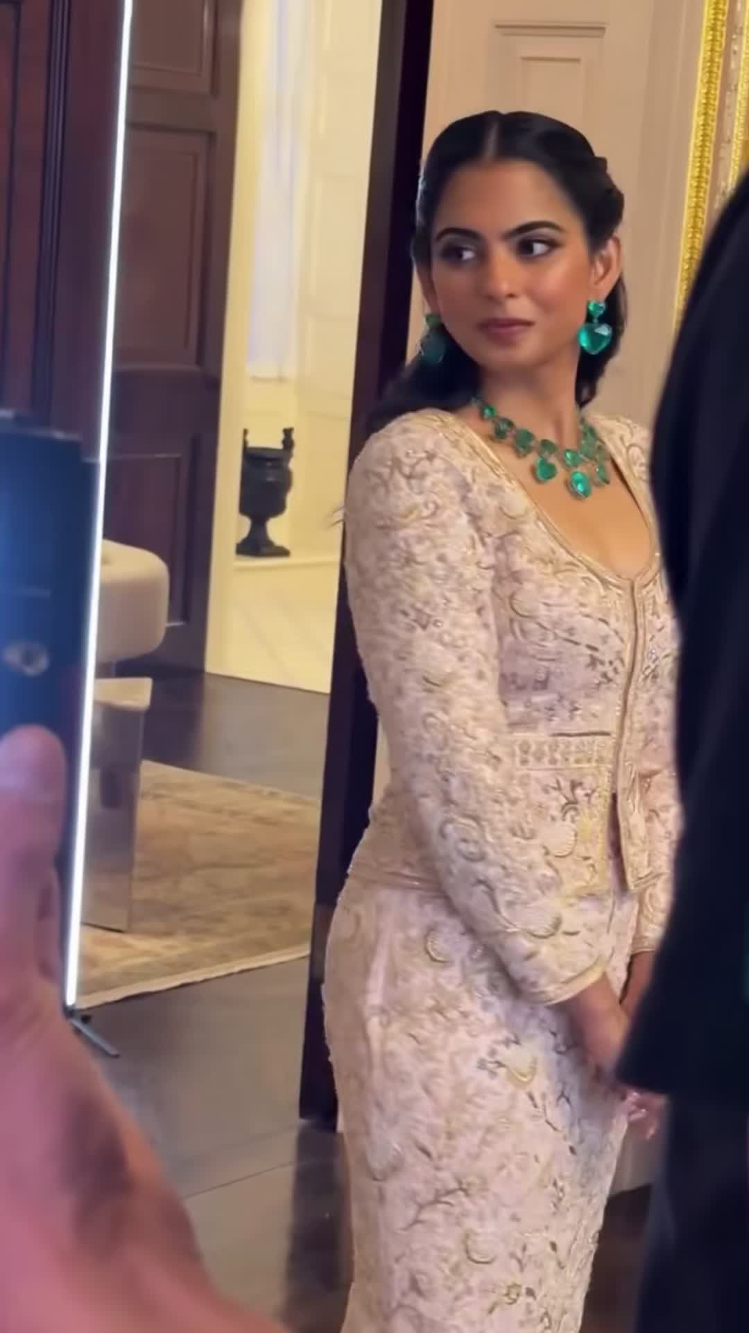 @user2313337109814