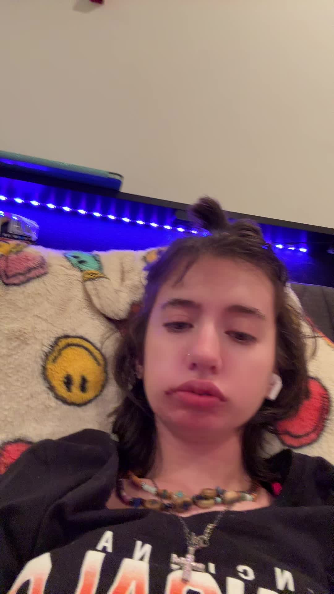 @Ur favorite_brunette