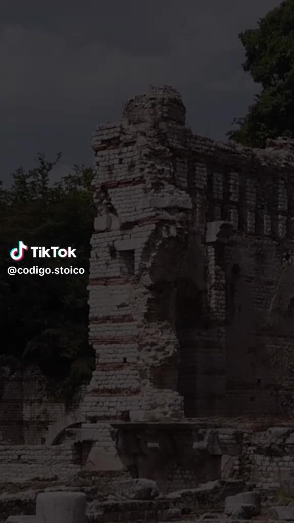 @C&oacute;rtex Estoico
