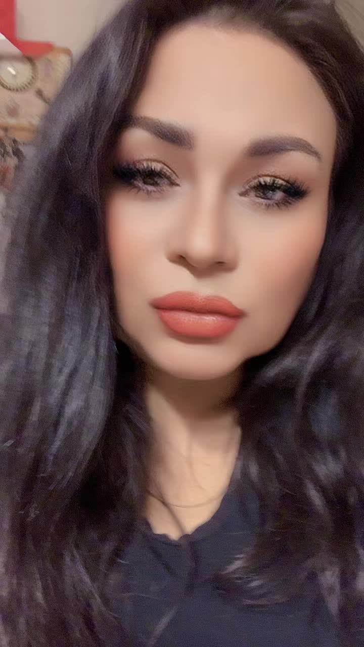 @Ana