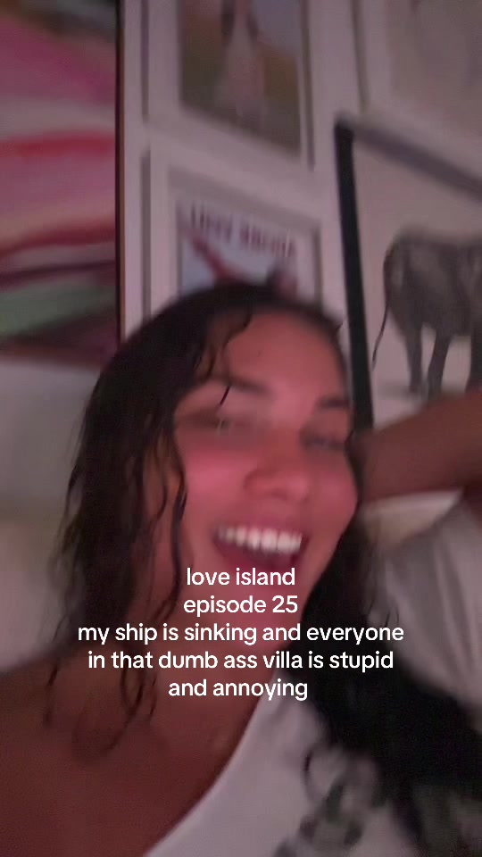 @ellienaone