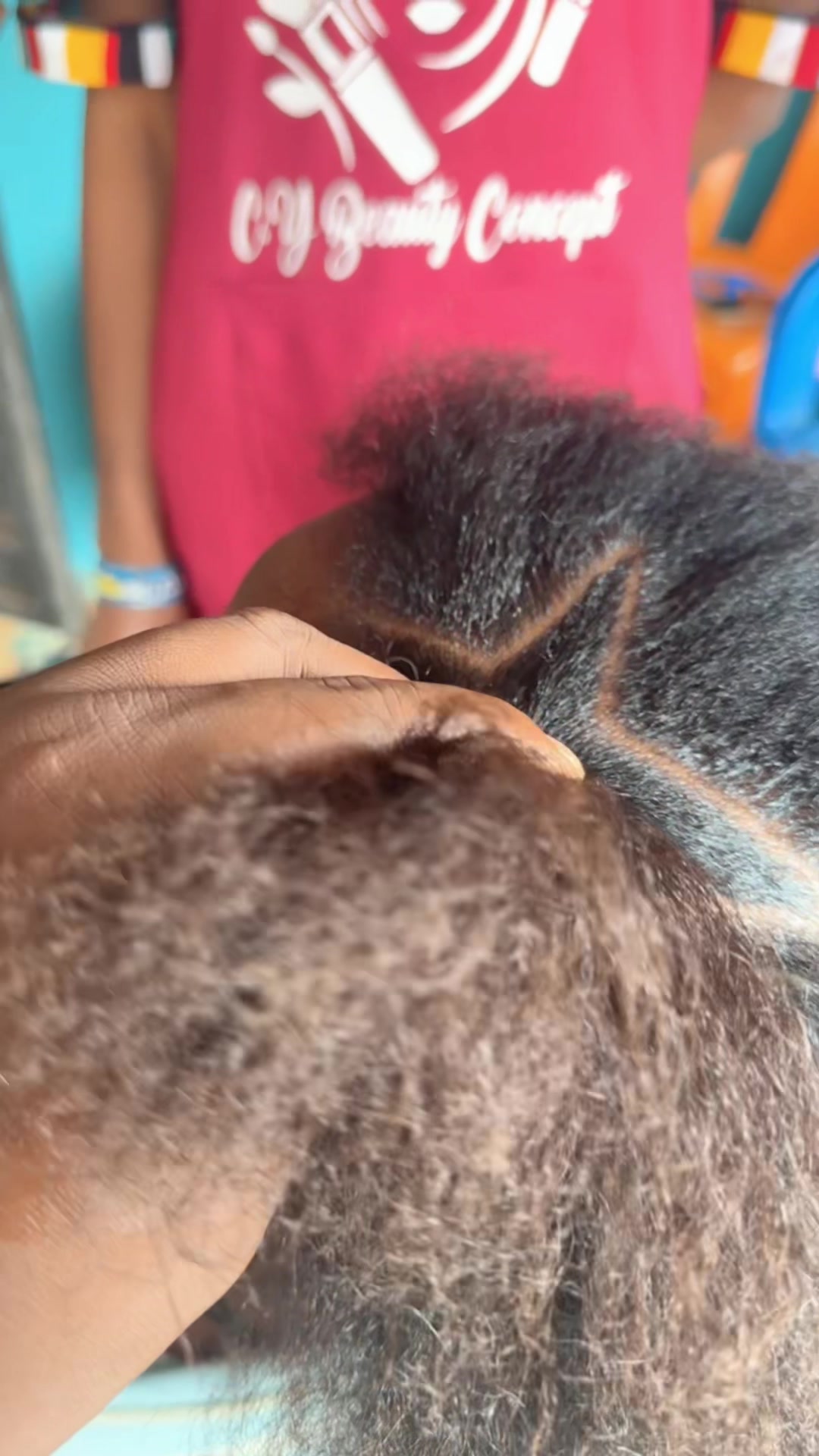 @Auchi/Aviele/HairstylistMakeup