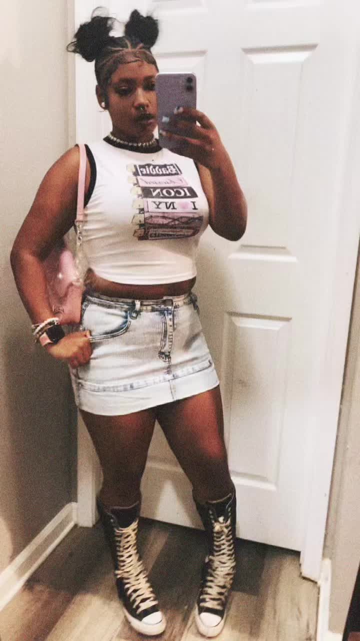 @niajahnay