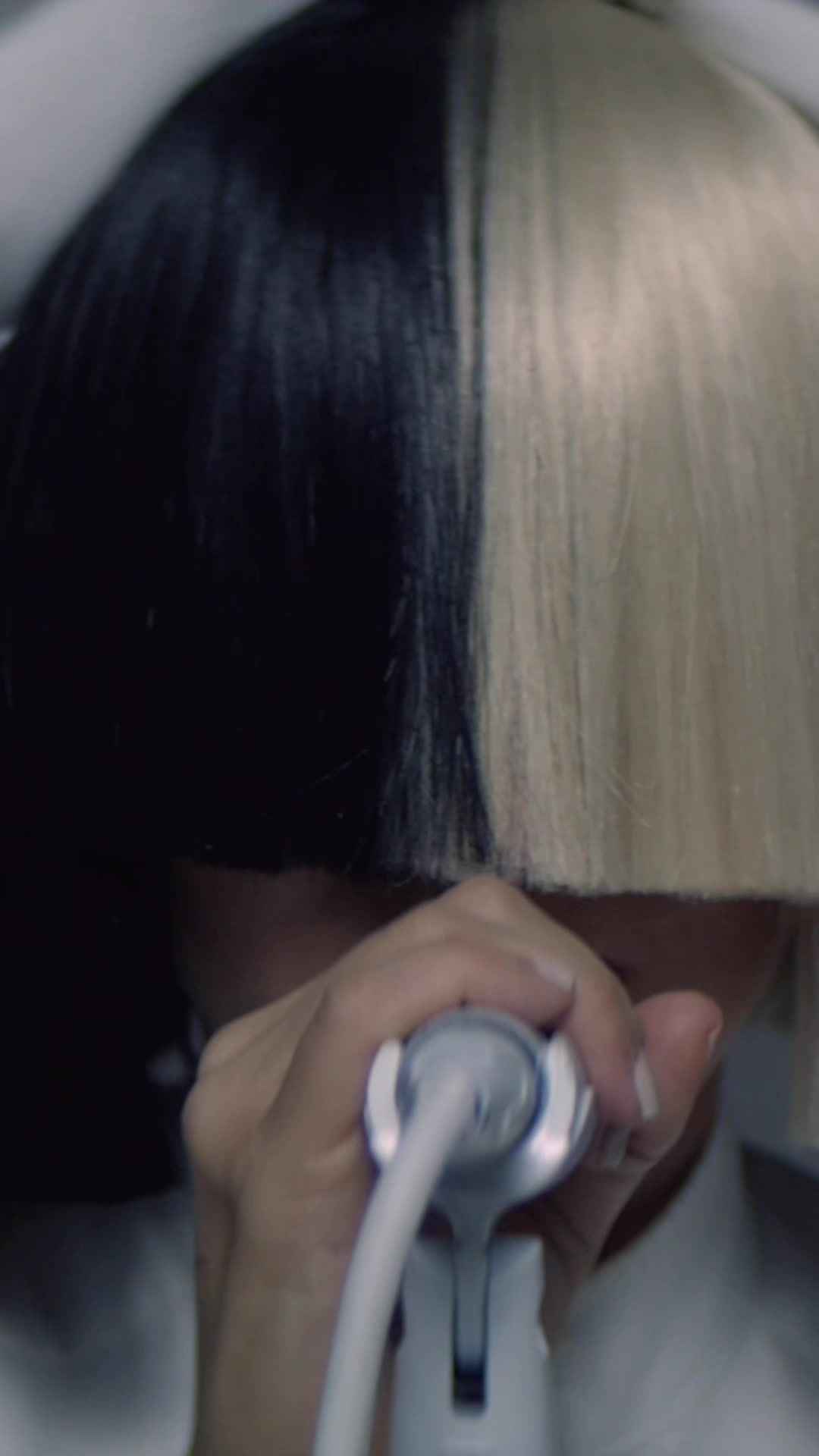 @Sia