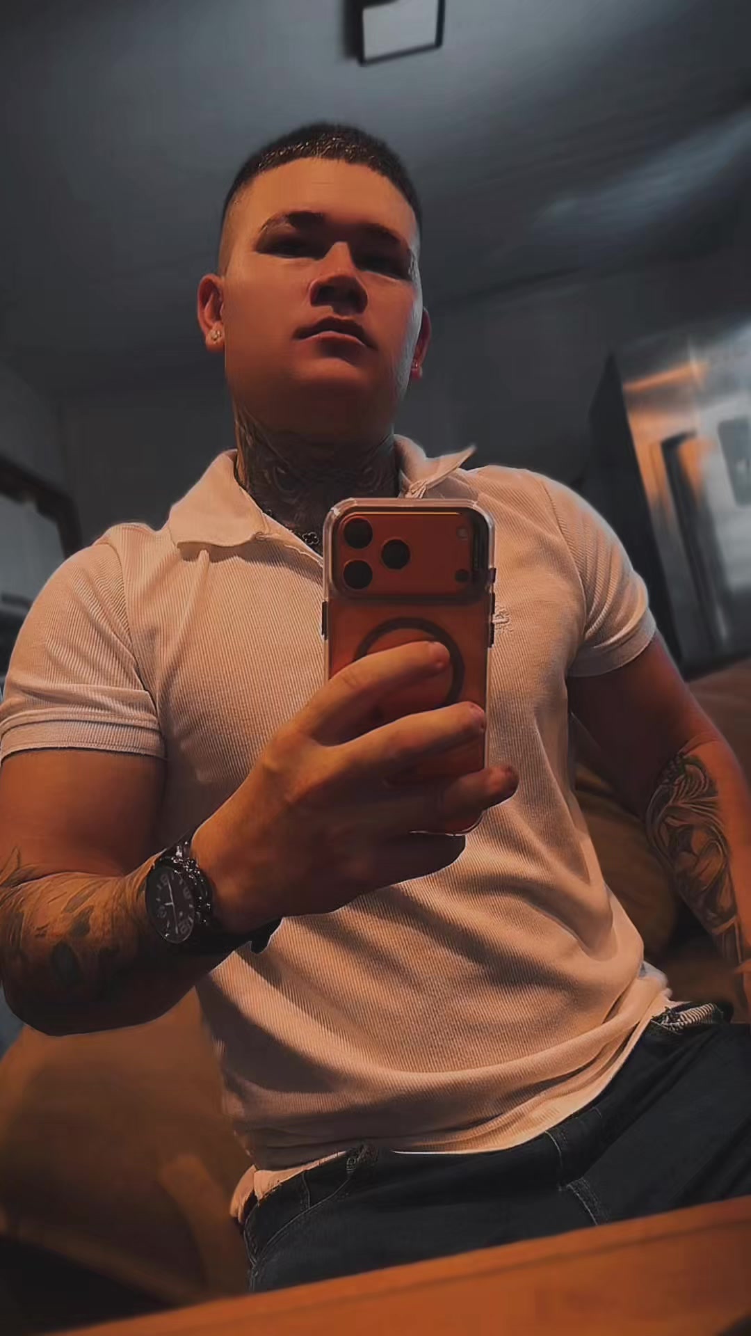 @𝐀𝐥𝐞𝐬𝐬𝐚𝐧𝐝𝐫𝐨 👽