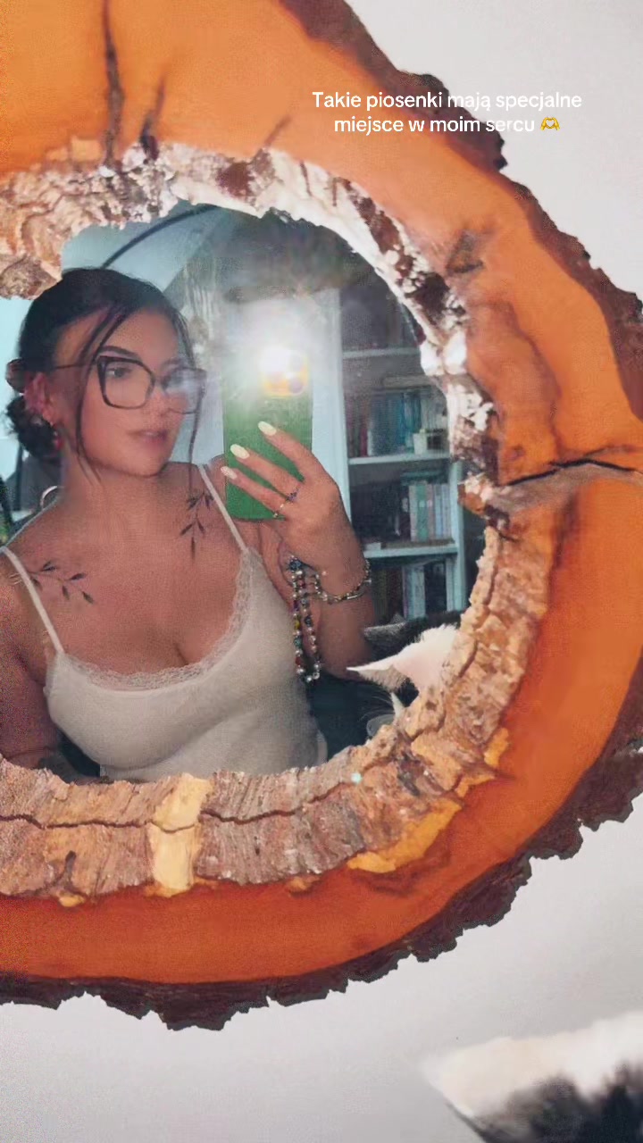 @Kryncia