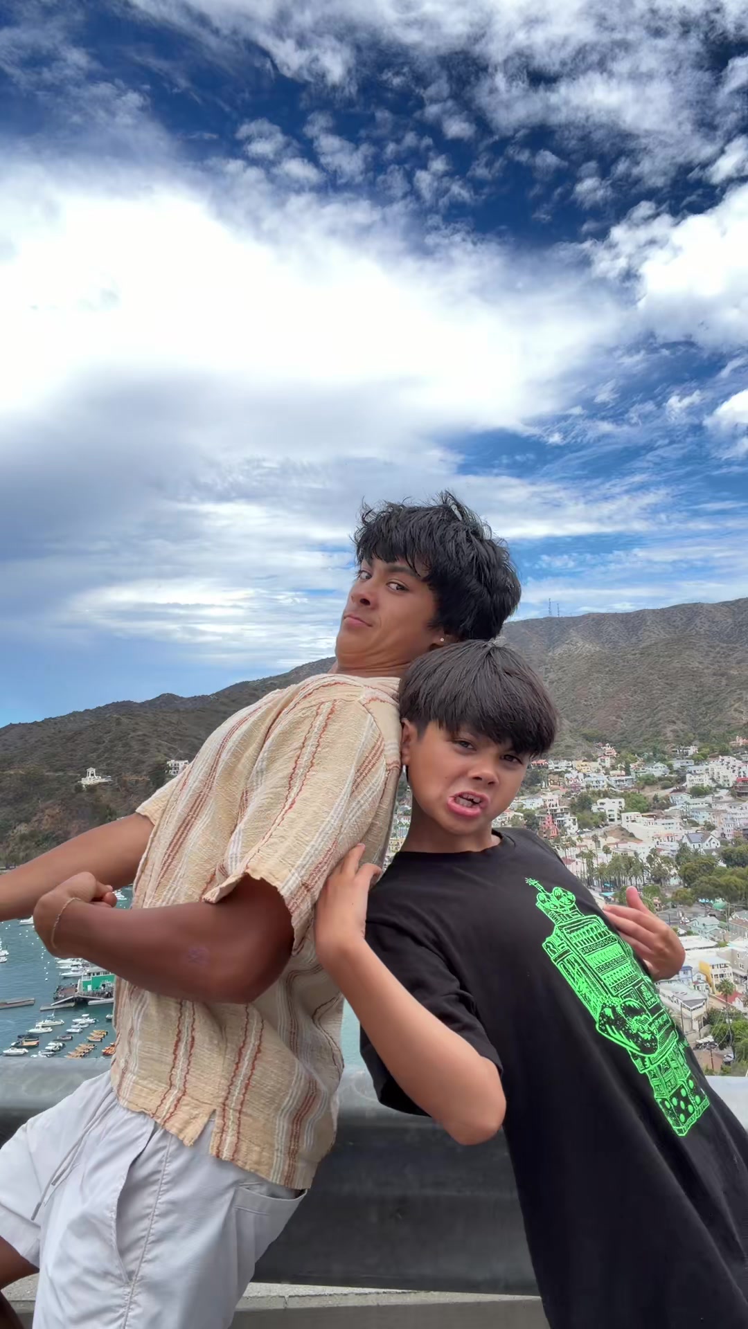@️brodeez 