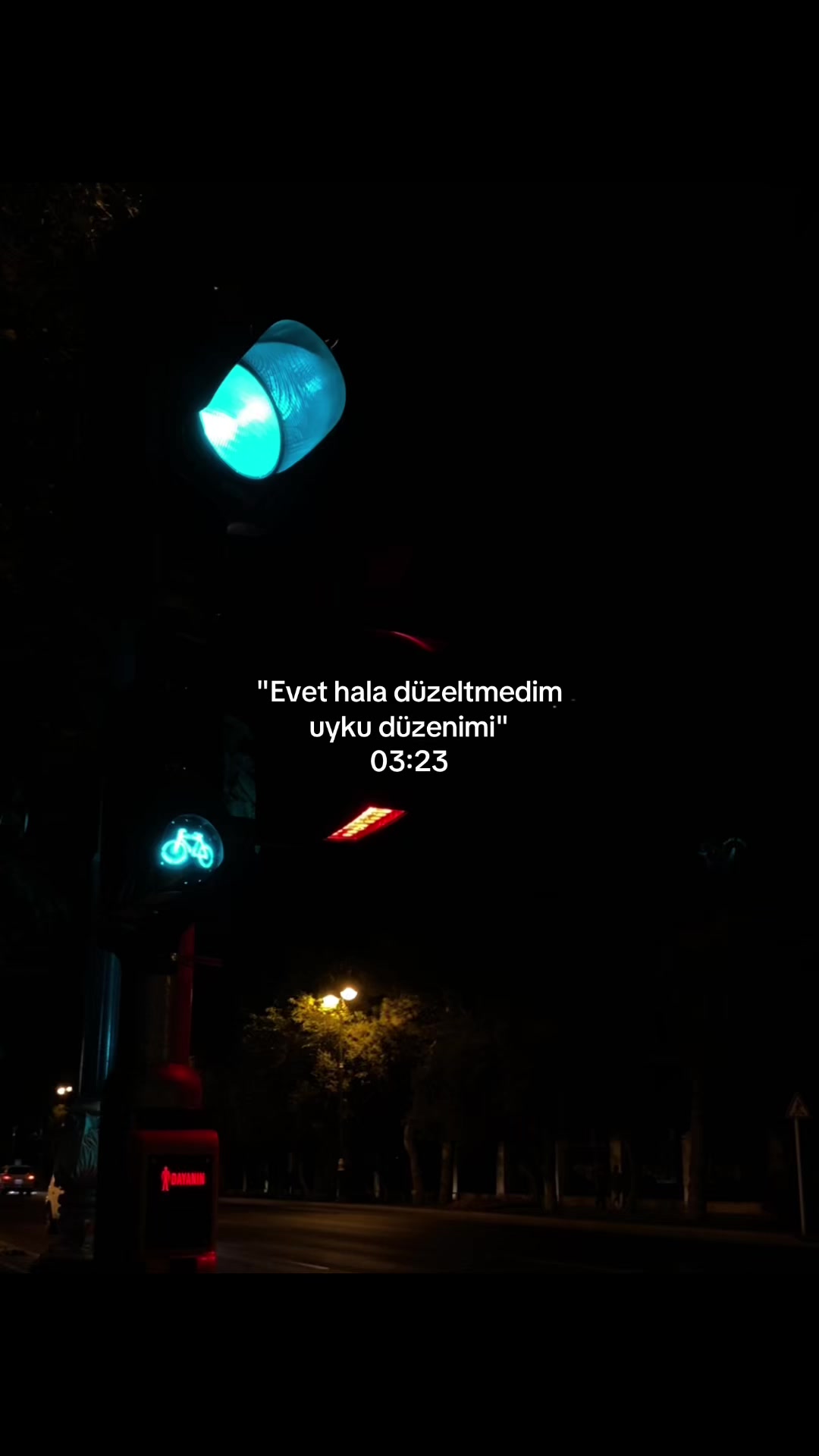 @𝓜.