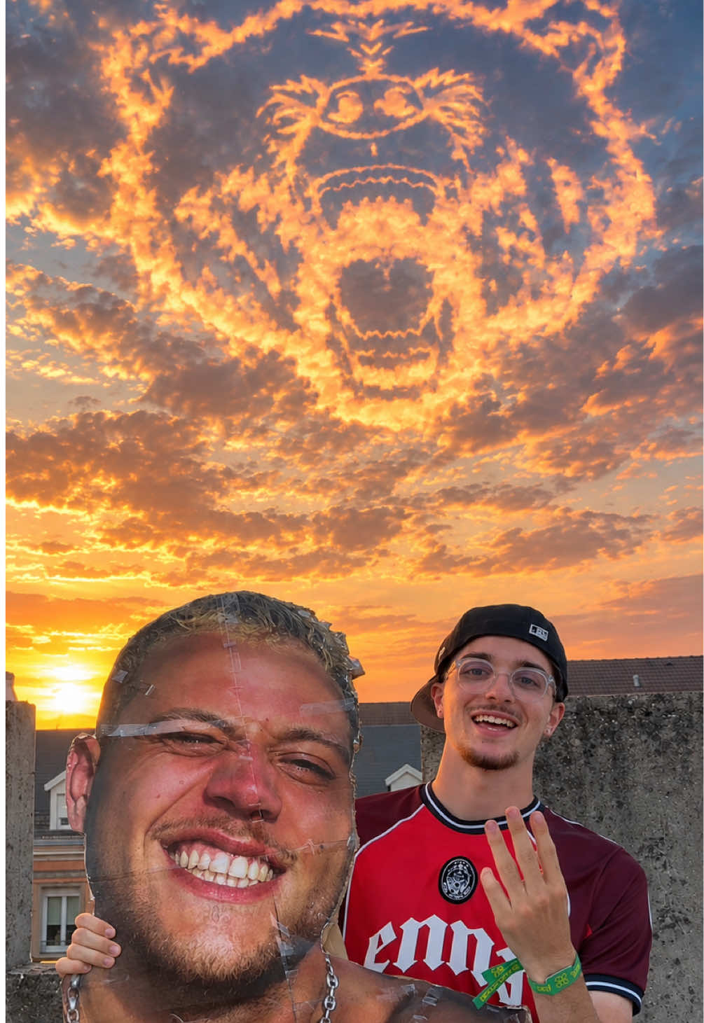 @straussy