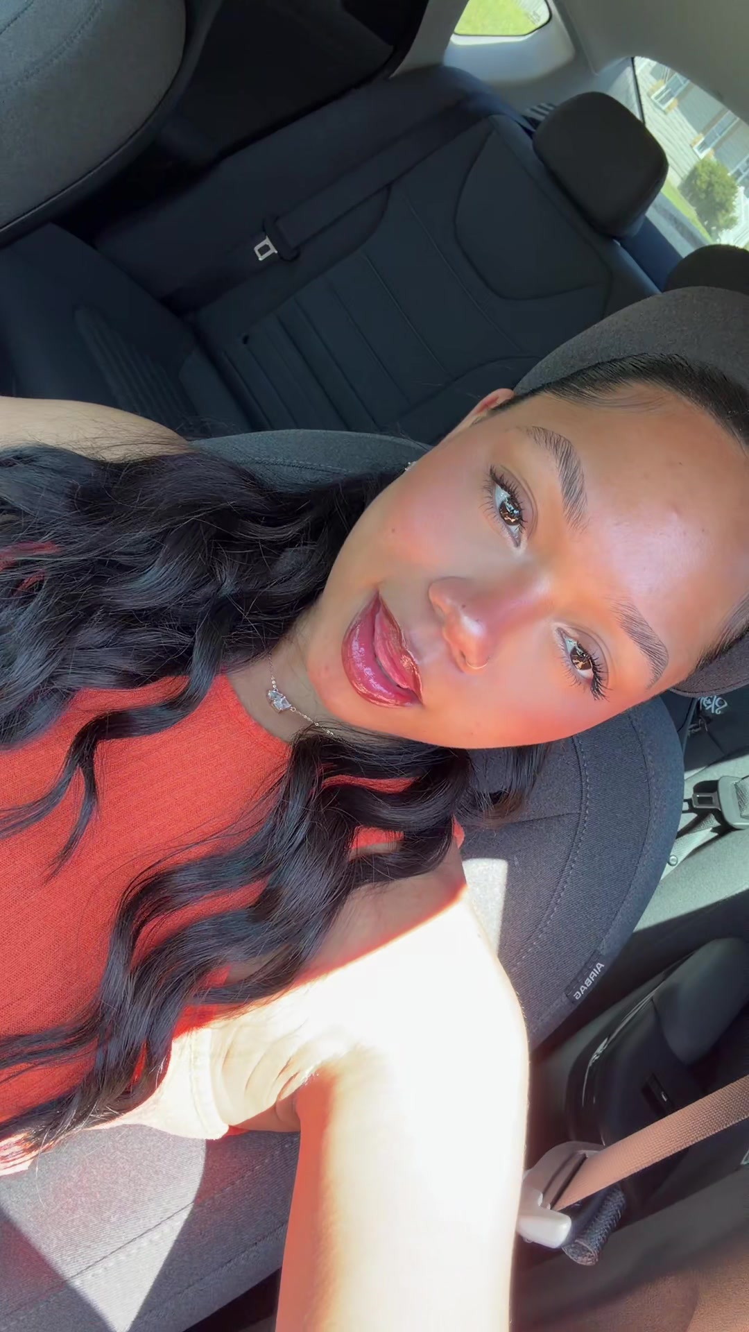 @arajenee