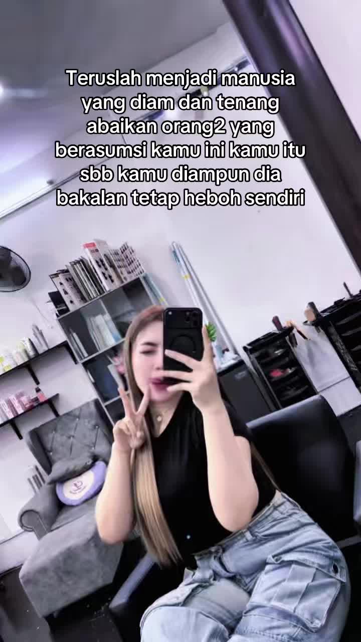 @Vebby_Veronica🦋