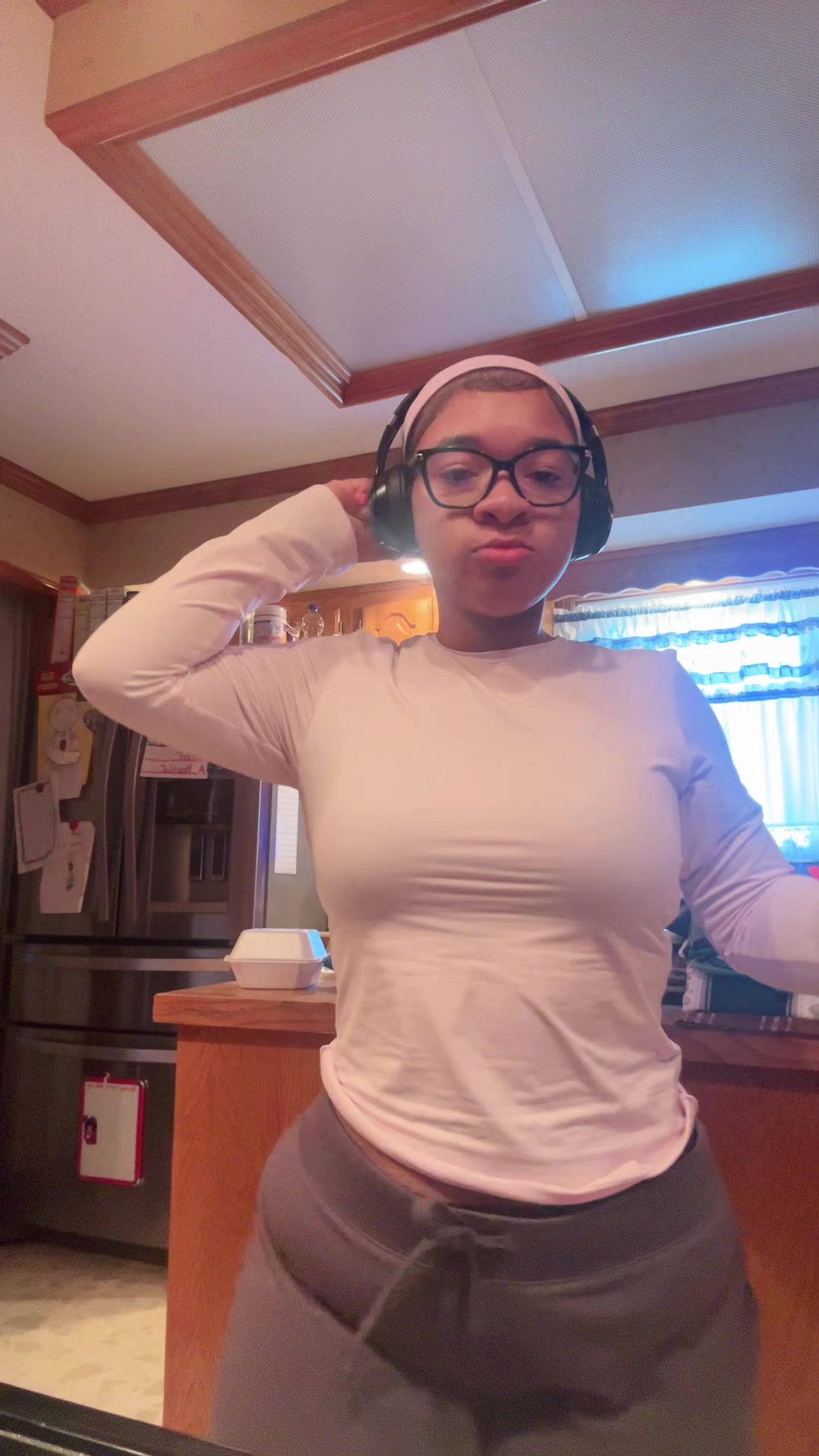 @ashtonmartinmusix