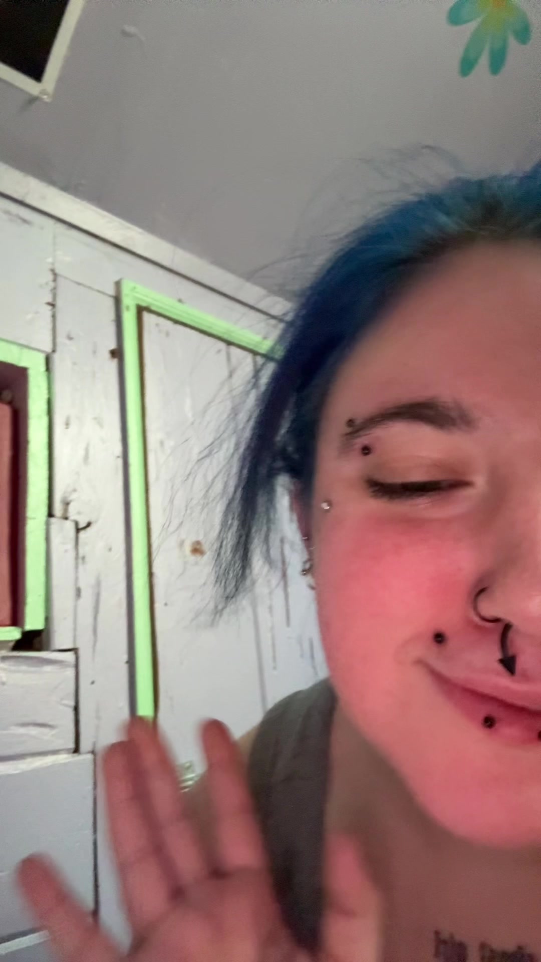 @urlocalmanicbitch