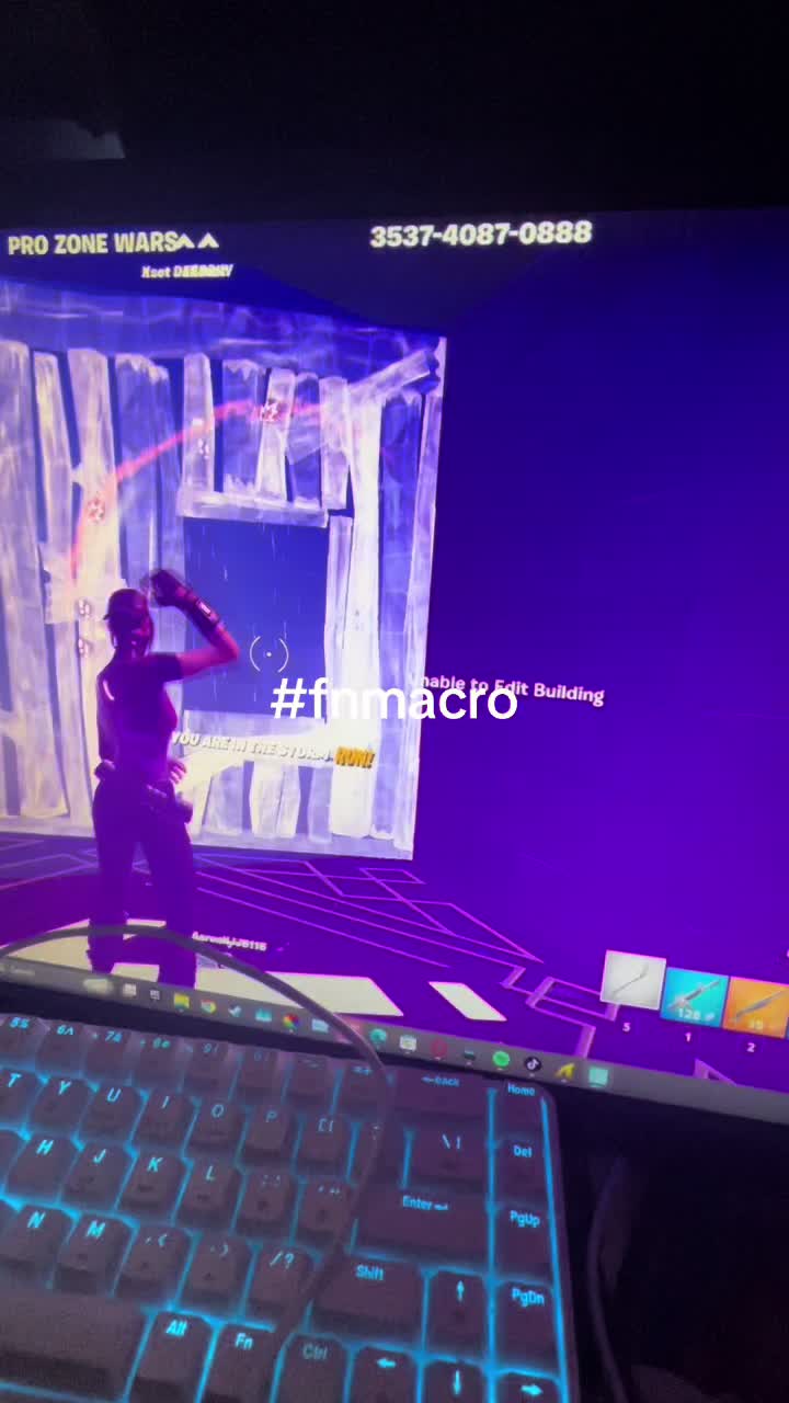 @⃟