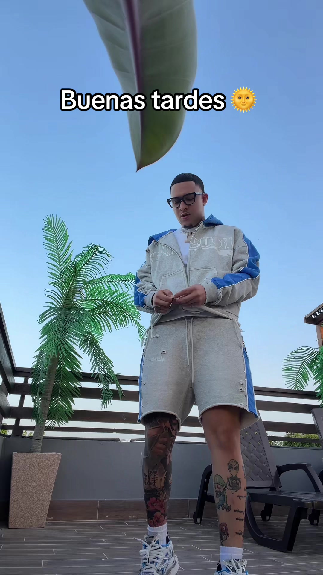 @JeyOne