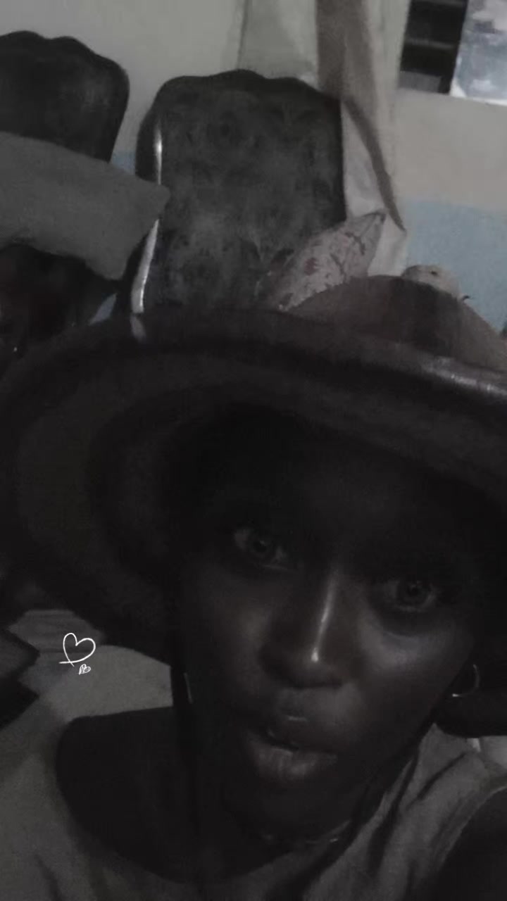 @Lady_mouna