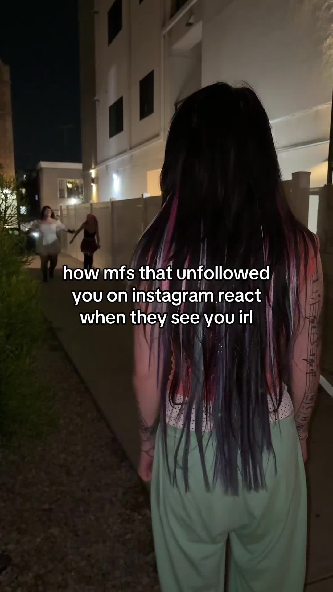 @ms. rose🥀