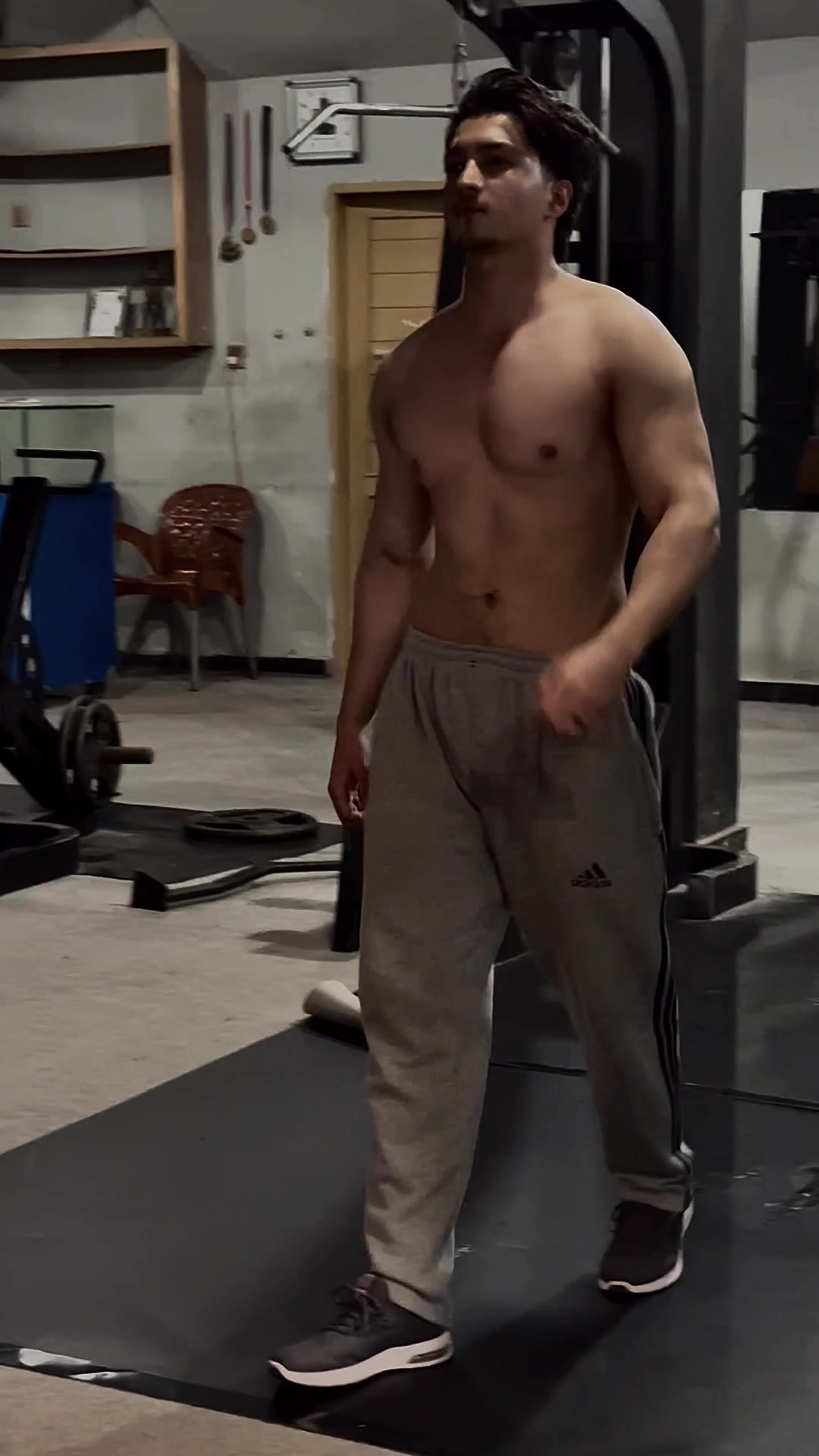 @𝐢𝐡𝐭𝐢𝐬𝐡𝐚𝐦&ensp;𝐲𝐨𝐮𝐧𝐚𝐬