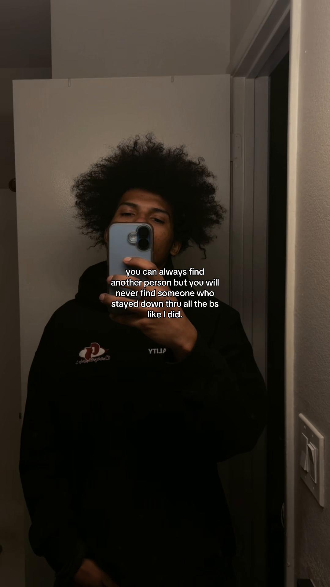 @👤
