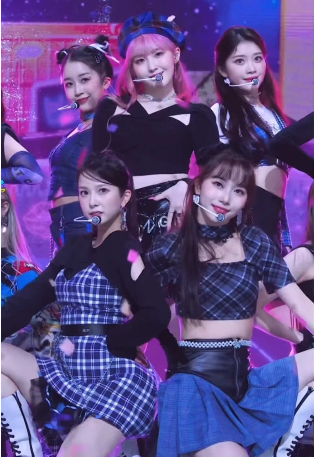@bunnie⋆˚꩜。
