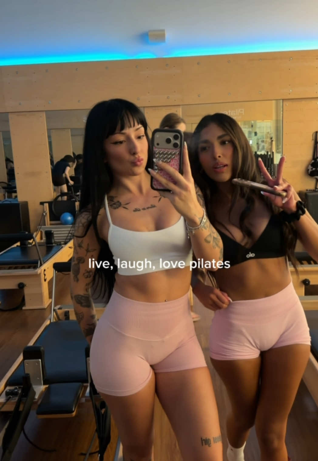 @bb ⊹ ‧₊˚