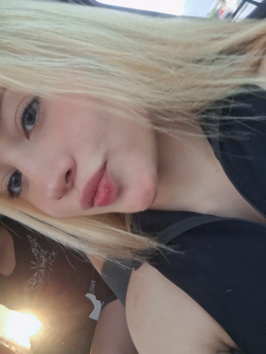 @Adriana Alanis
