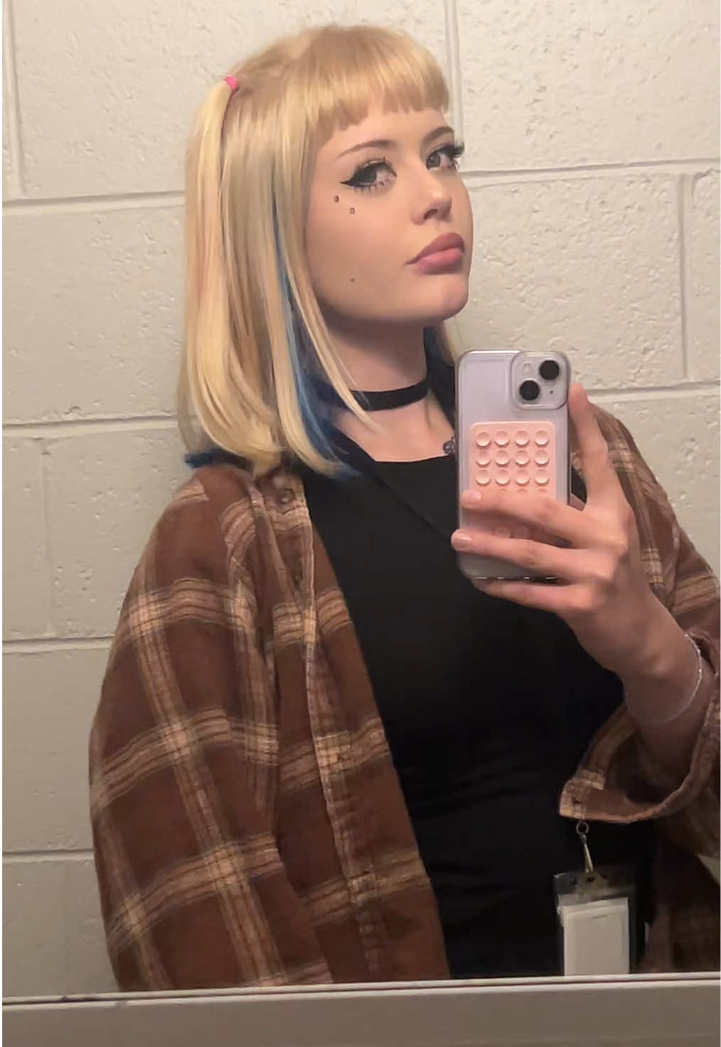 @✧・゚: *✧ emma rose ✧*:・゚✧