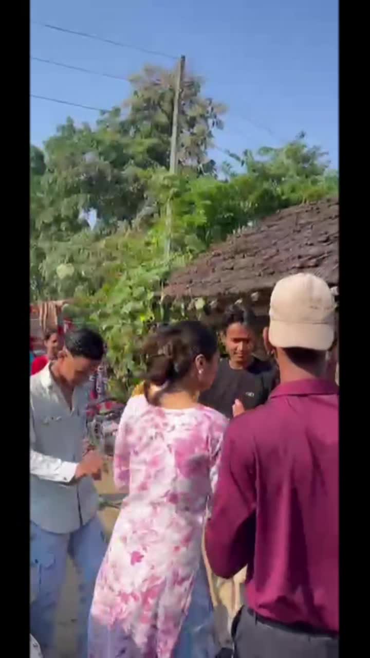@RI TIK 😘