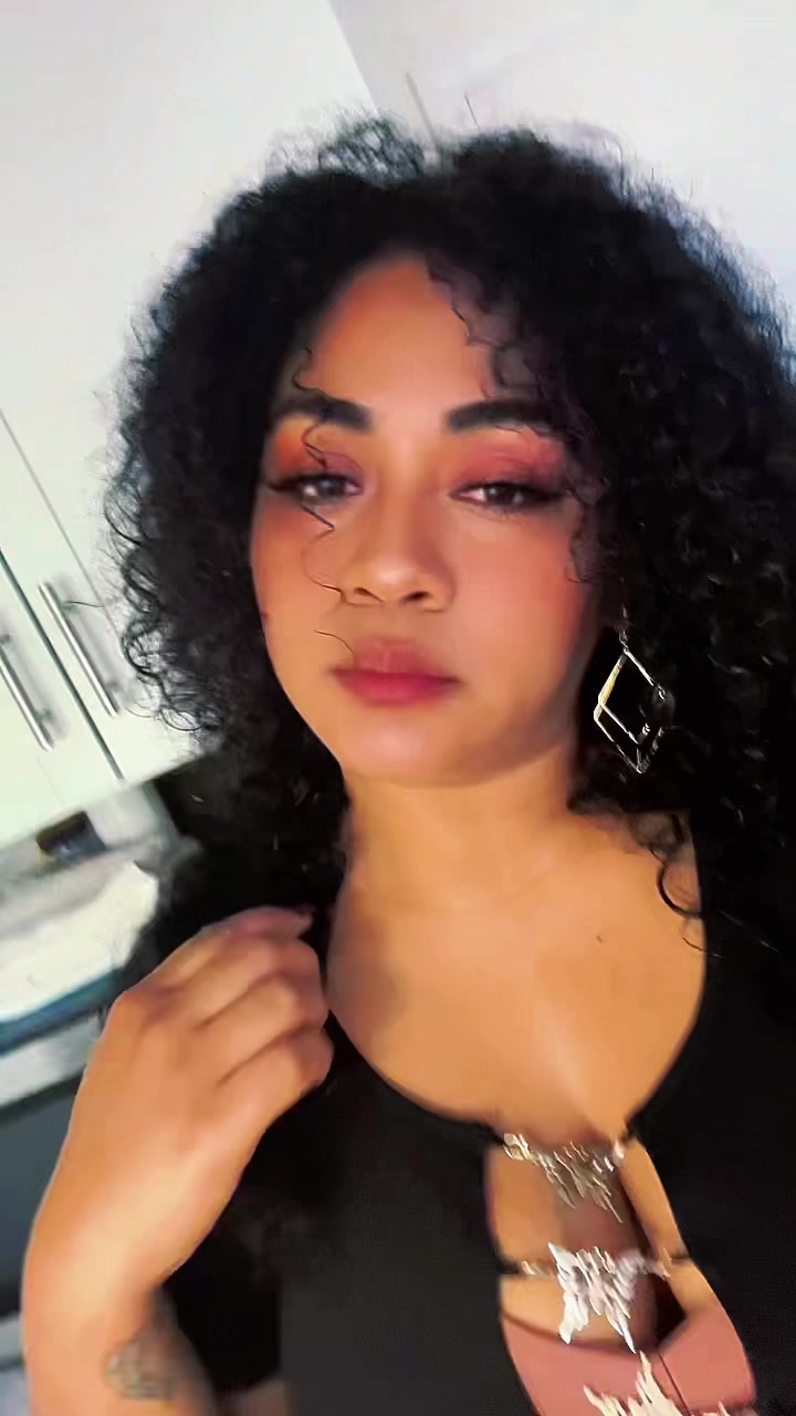 @Nisha💨🌪️