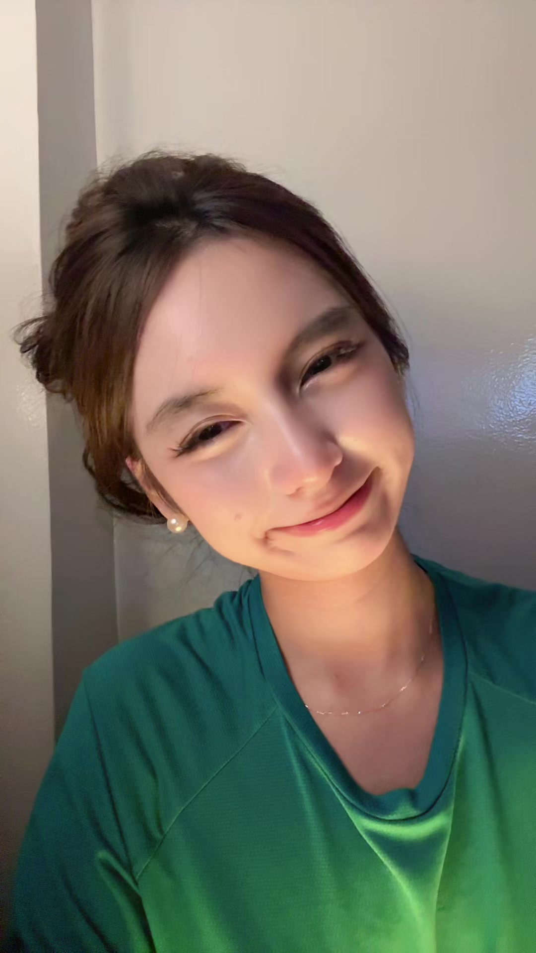 @Bella