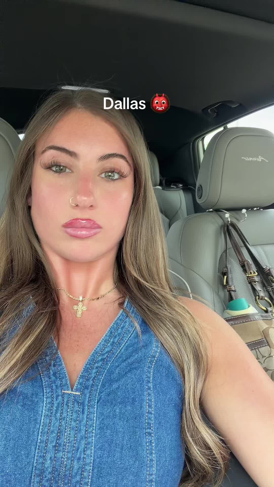 @Emi ⭐️
