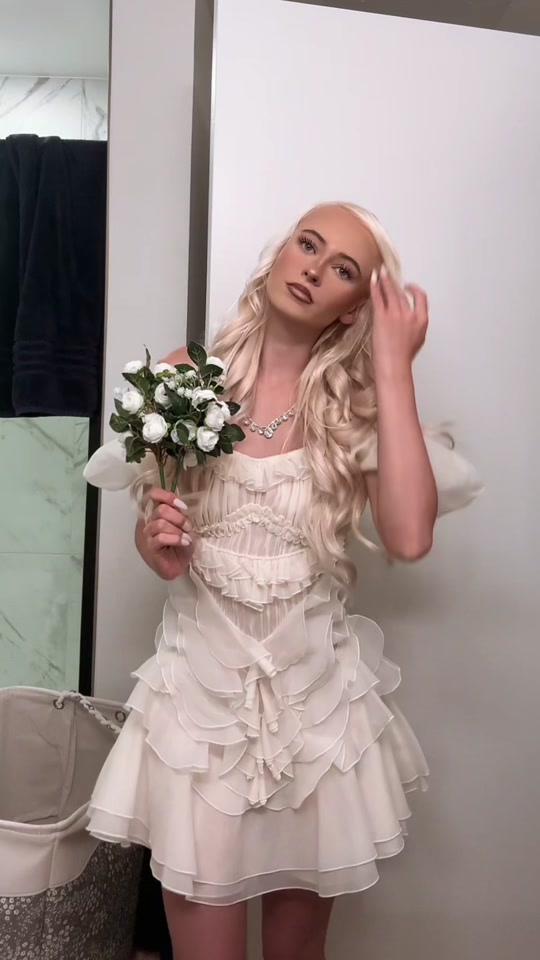 @loveydoveyolivia