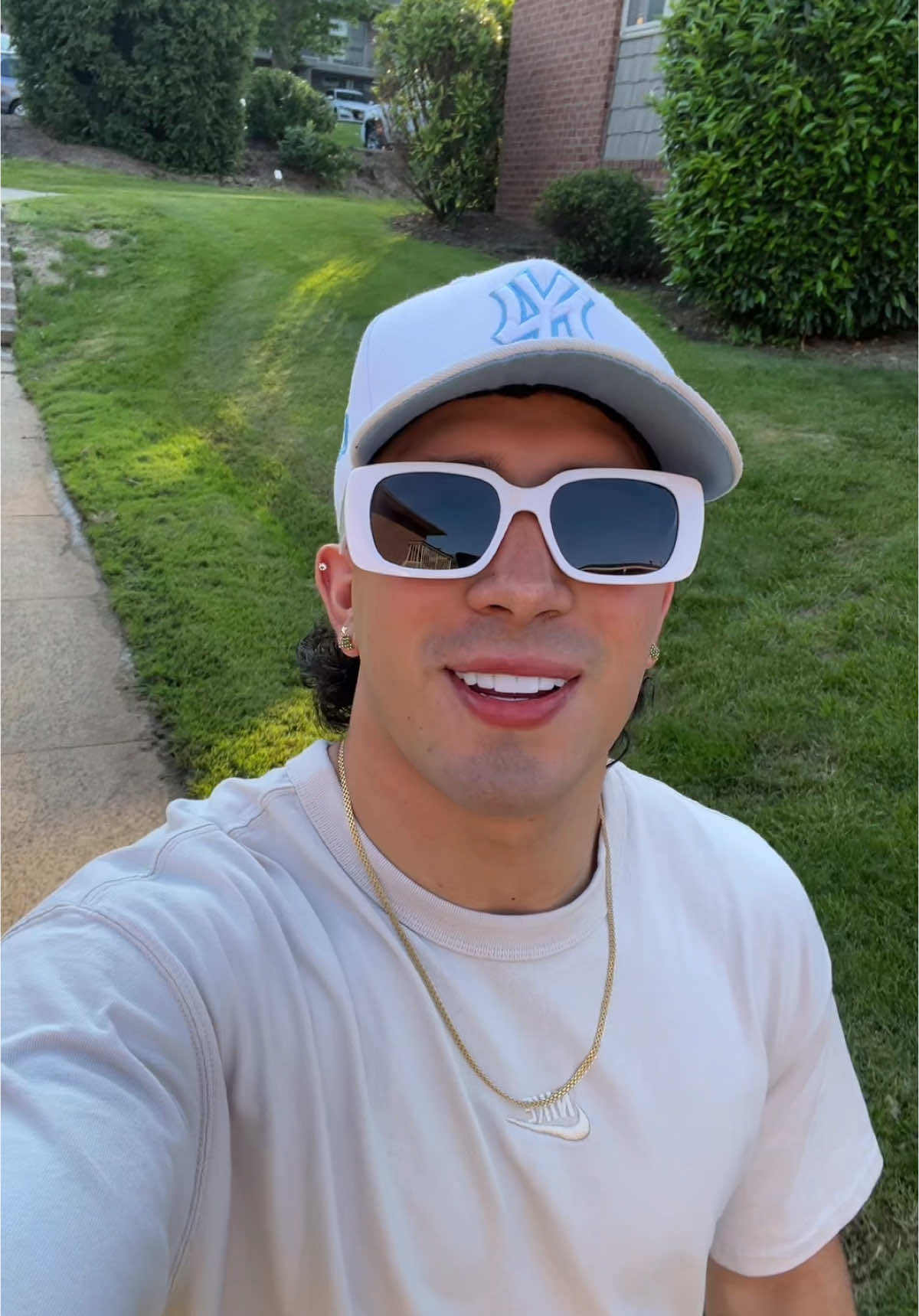@Nico 😎