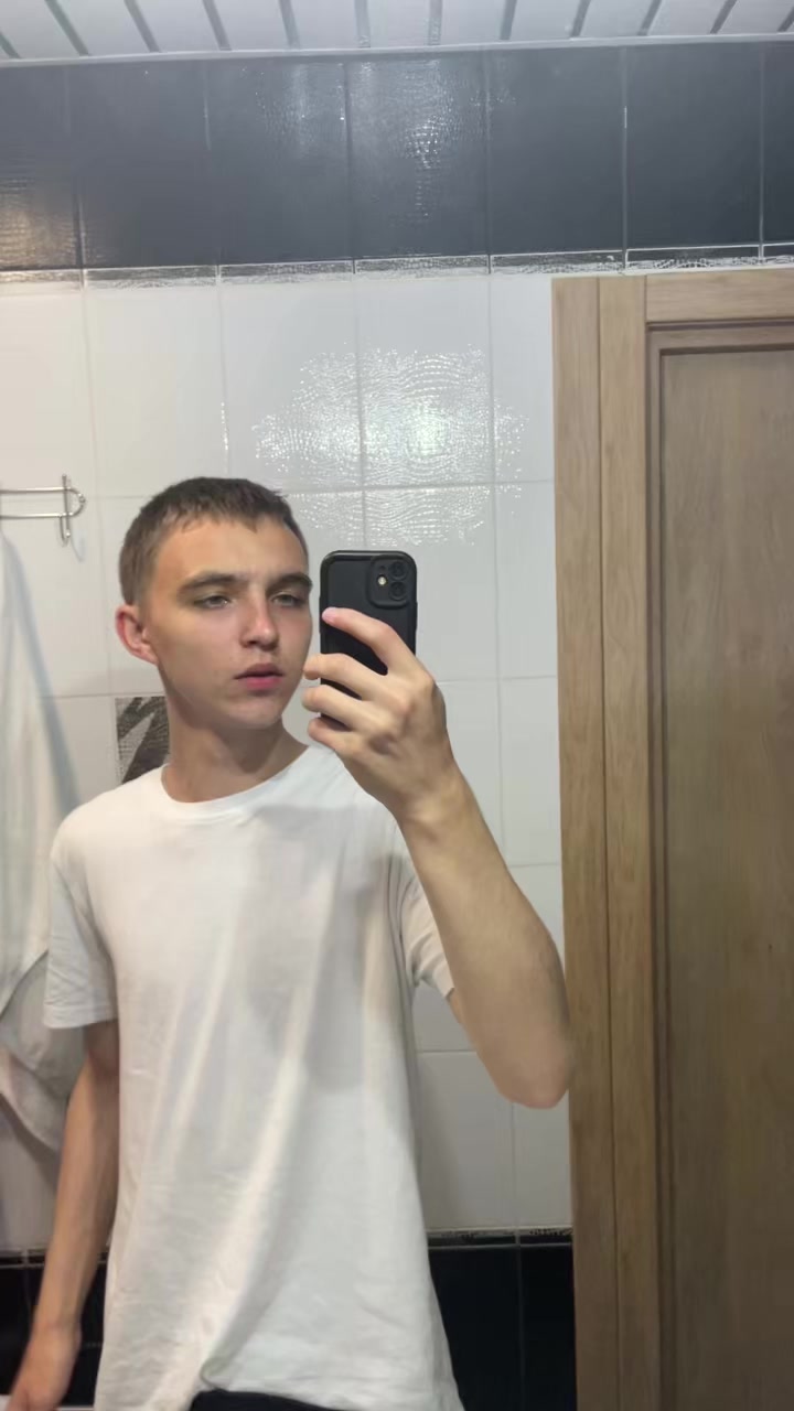 @swyziii