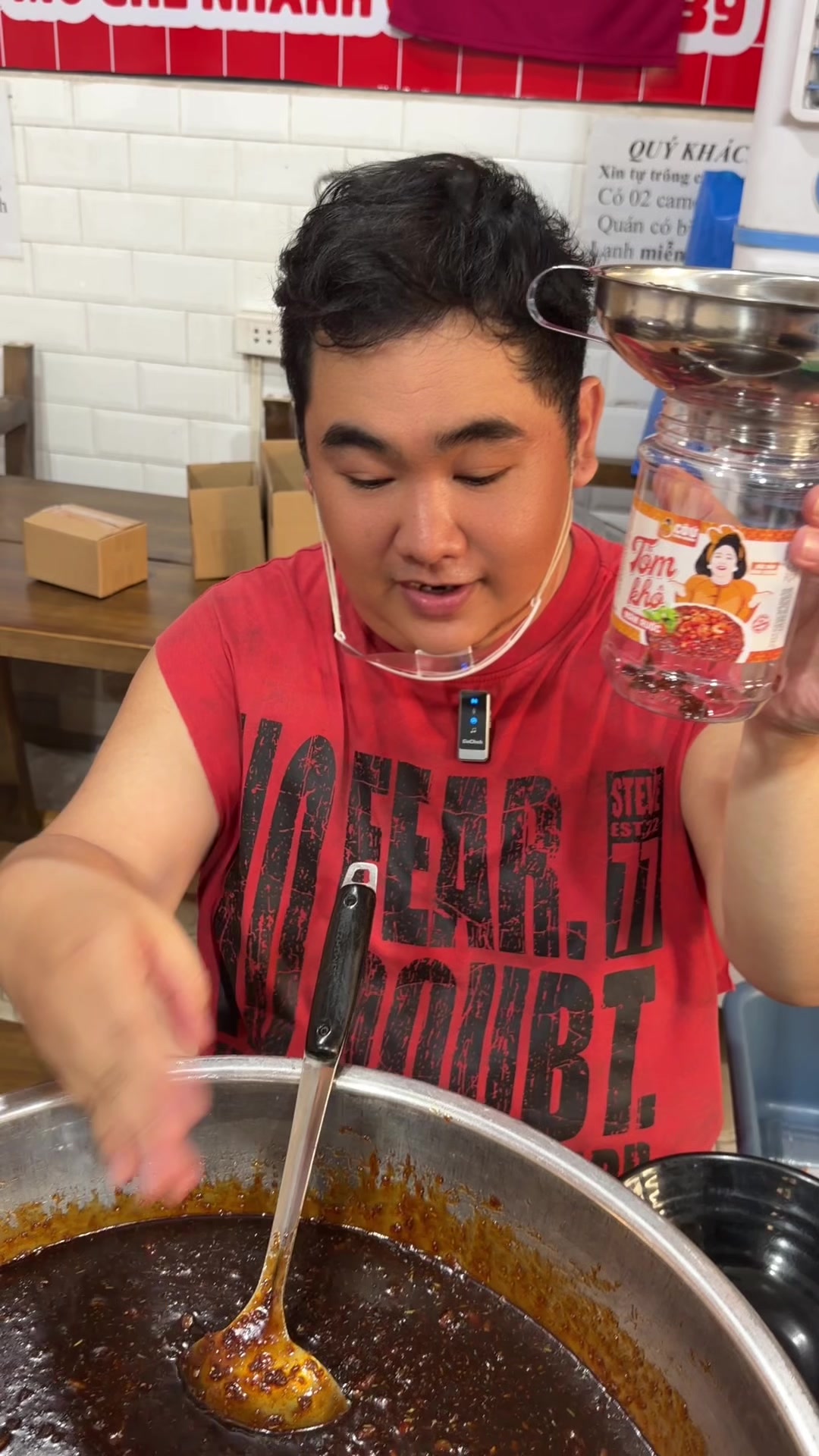 @C&ocirc; &Uacute; B&igrave;nh Dương.