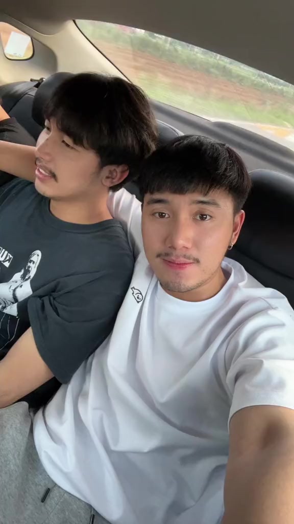 @บัด ดี้.