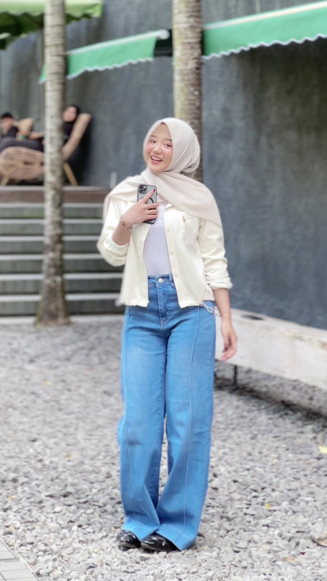 @auniaaaa