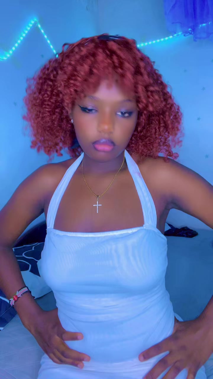 @🦋✨ girlie 😘
