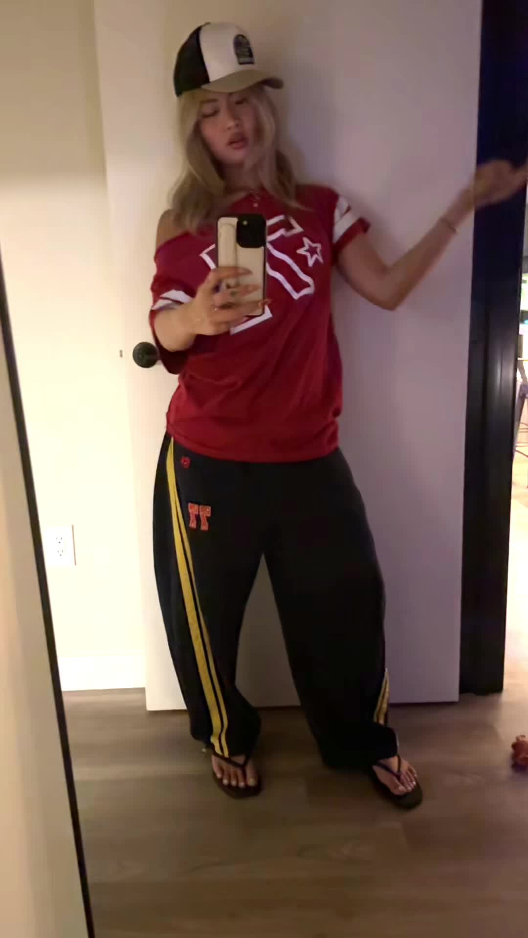 @Samantha