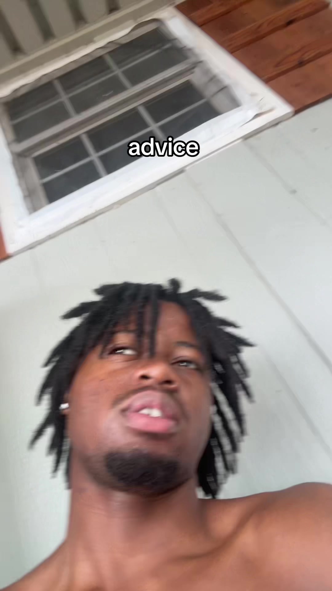 @moyoezzy