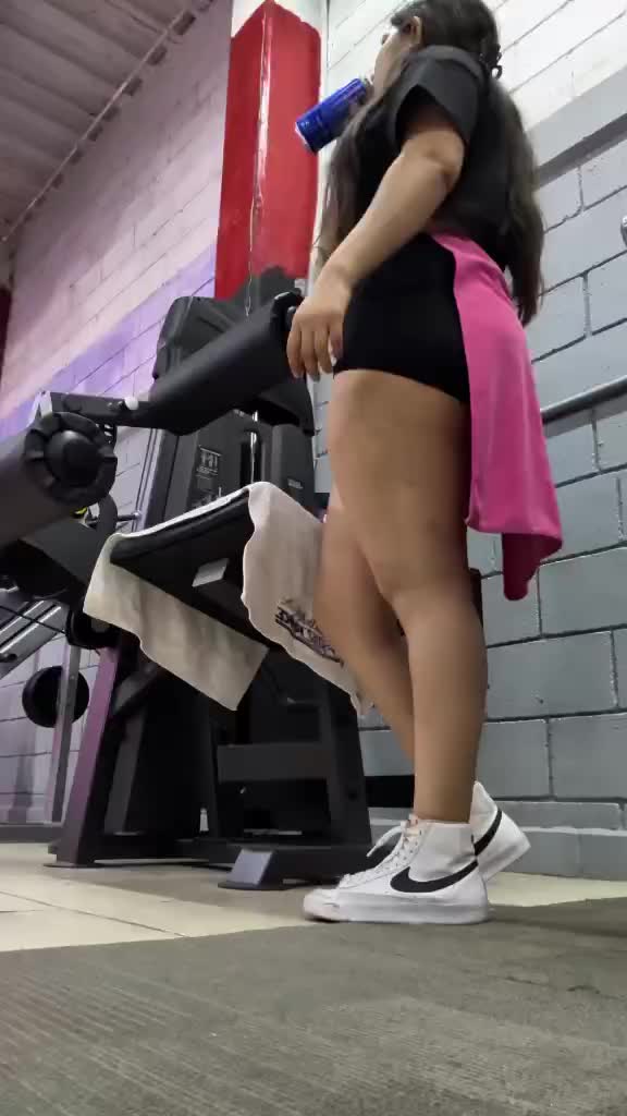 @Vane Lara