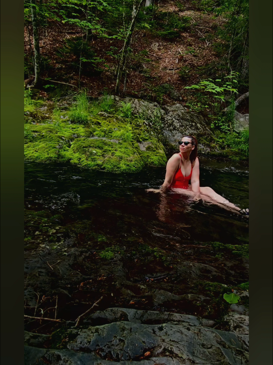@🇱🇻Evie in the forest🇨🇦