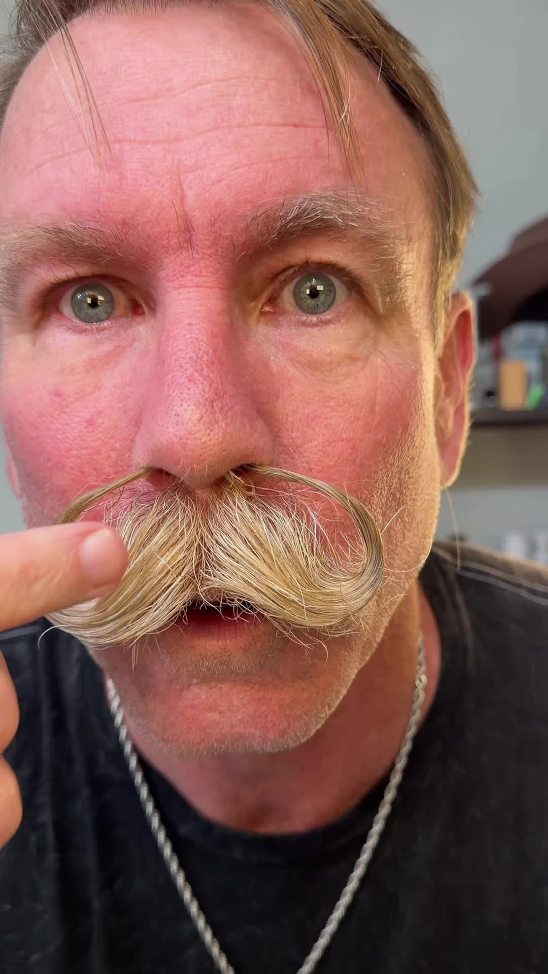 @Bobandelliothismustache