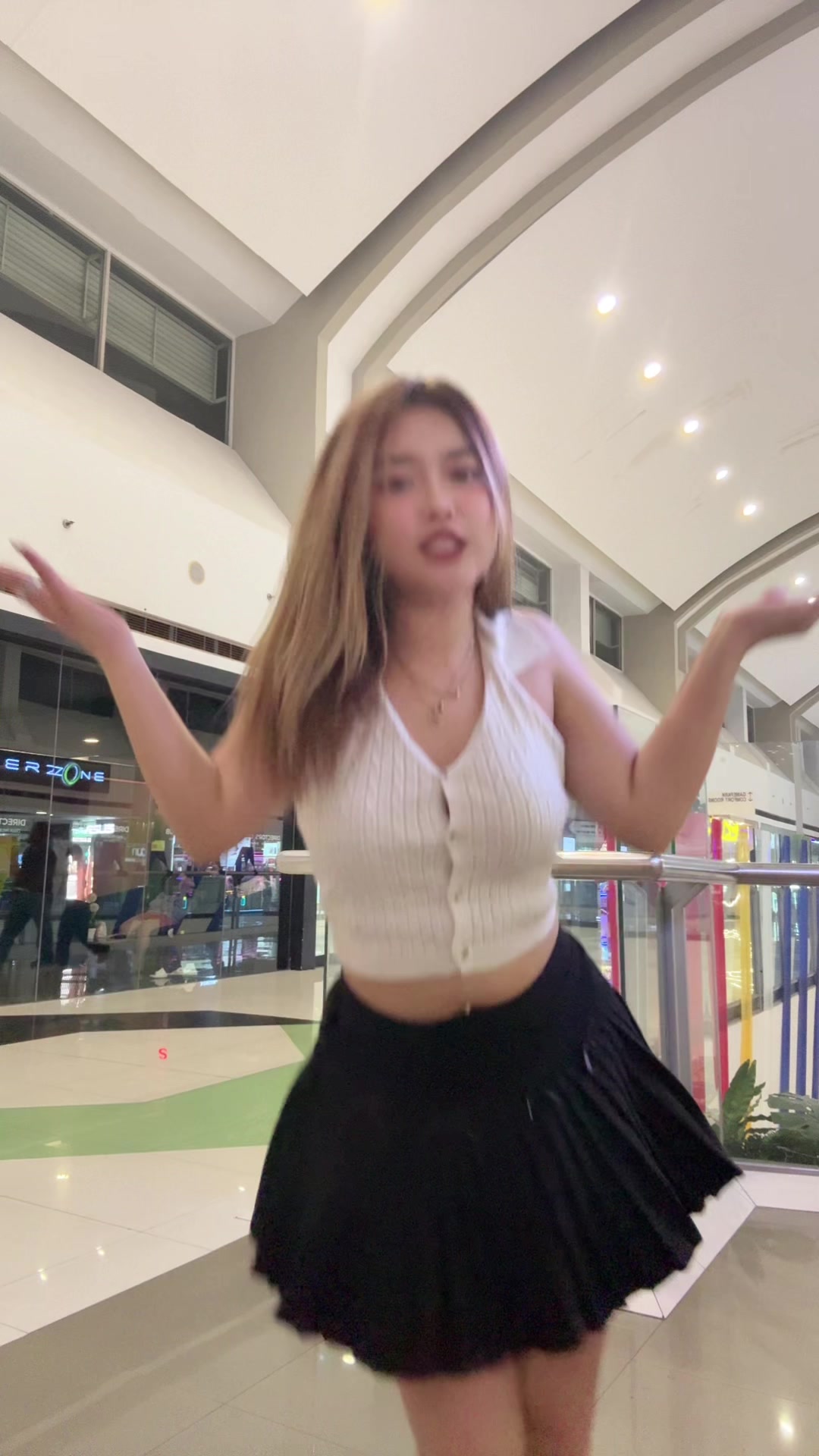 @Sofhia